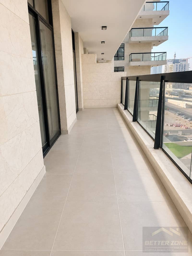 4 Balcony. png