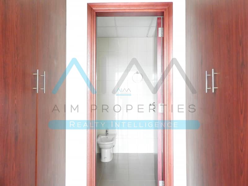 17 Over Looking Dubai Canal | Neat & Clean Unit |  For  Rent 1bed Apt