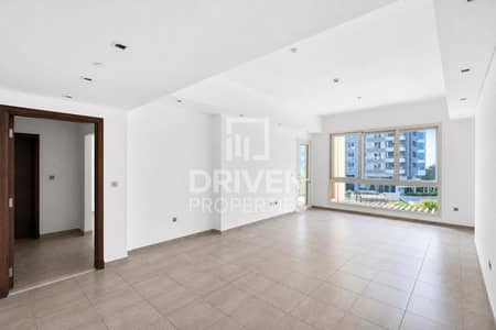 2 Camere Appartamento in vendita a Palm Jumeirah, Dubai - Appartamento a Palm Jumeirah,Marina Residences,Marina Residences 1, 2 camere da letto, 4300000 AED - 16073786 2 Camere Appartamento in vendita a Palm Jumeirah, Dubai - Appartamento a Palm Jumeirah,Marina Residences,Marina Residences 1, 2 camere da letto, 4300000 AED - 16073786