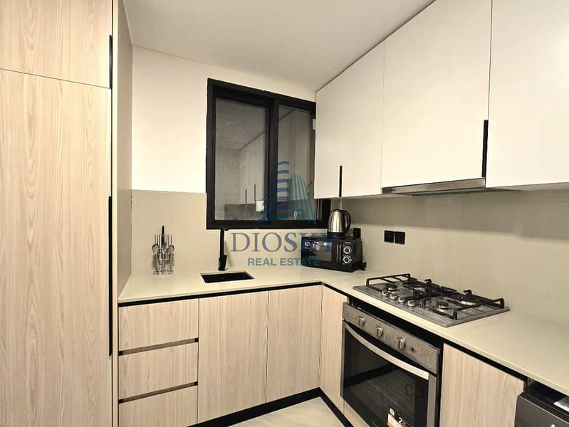 3 Image 4