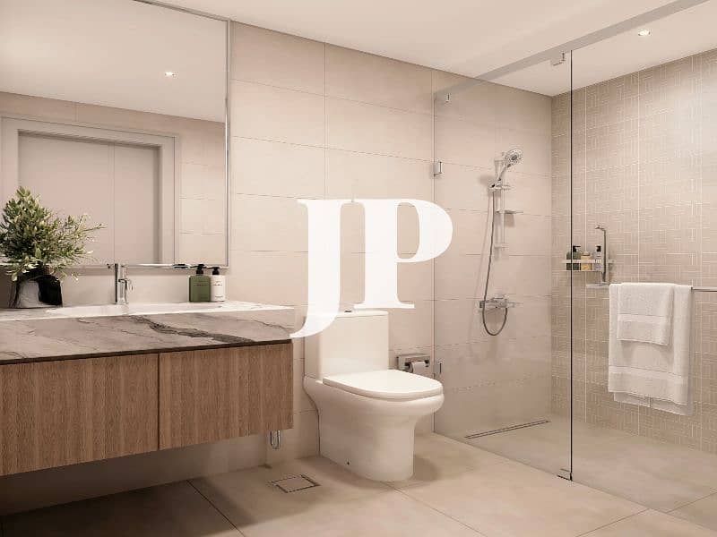 4 Studio city Bathroom. jpg