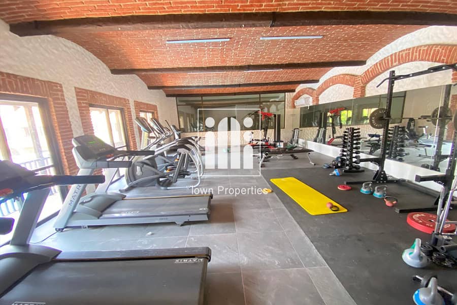 2 01. jpg
