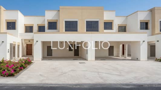 3 Schlafzimmer Townhouse zum zur Miete in Town Square, Dubai - Reihenhaus in Town Square,Zahra Townhouses, 3 schlafzimmer, 150000 AED - 16074607 3 Schlafzimmer Townhouse zum zur Miete in Town Square, Dubai - Reihenhaus in Town Square,Zahra Townhouses, 3 schlafzimmer, 150000 AED - 16074607