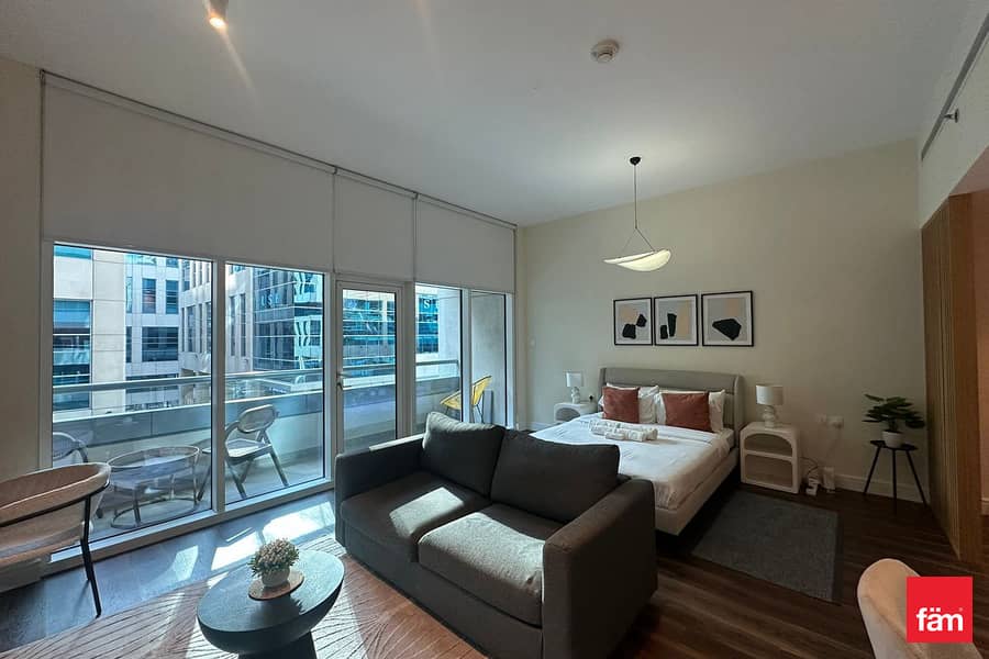 Vacant | Spacious | Fully Furnished Vacant | Spacious | Fully Furnished