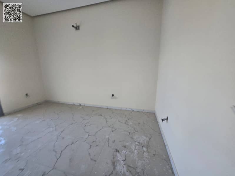 30 ac151681-fe72-4b99-acf7-66e64880740d. jpg