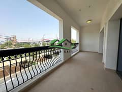 Great Deal Ferrari World View Spacious Unit Vacant Now