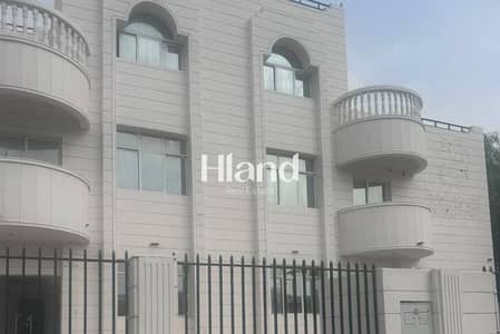 10+ Beds Villa for Sale in Al Manhal, Abu Dhabi - image_0