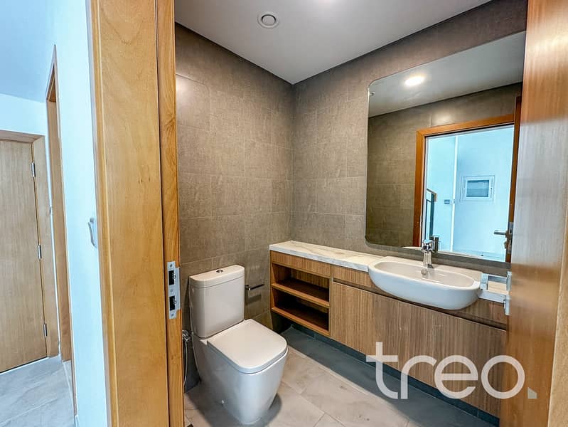 6 Downstairs Toilet . jpg
