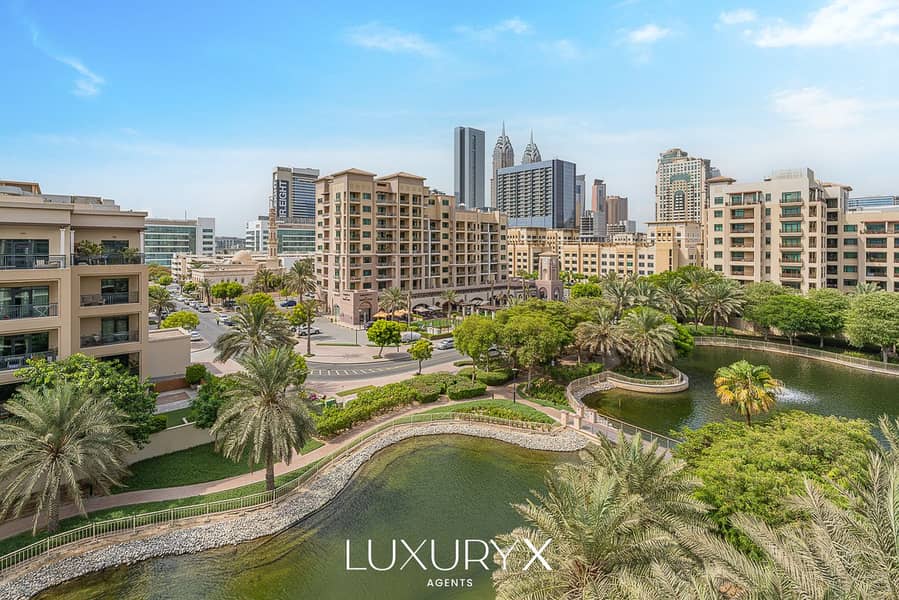 Vacant Now | Lake View | Great Condition Vacant Now | Lake View | Great Condition