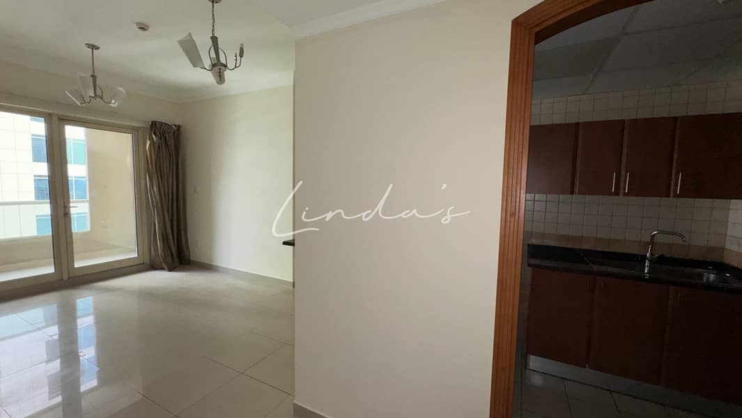 8 images image img