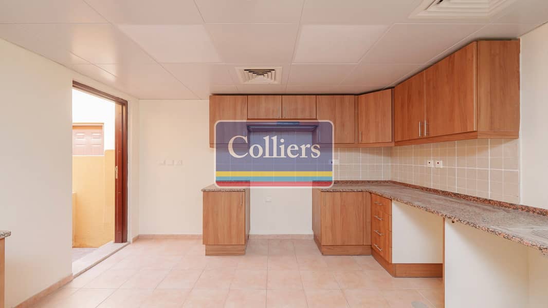 8 Zone 1A - 50 -Kitchen - 4. jpg