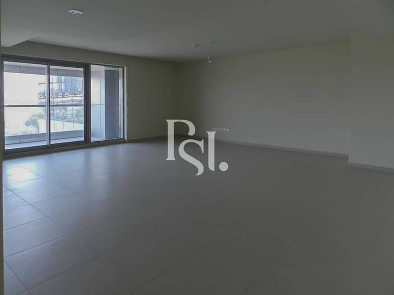 4 townhouse-gate-tower-shams-abu-dhabi-al-reem-island-living-area (1). JPG