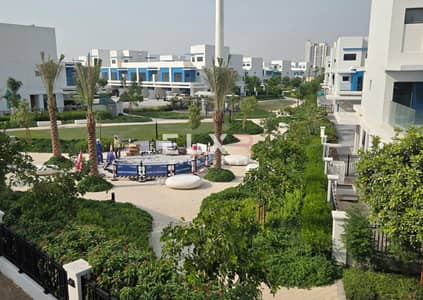 6 Slaapkamers Townhouse te Huur in DAMAC Lagoons, Dubai - 1. png