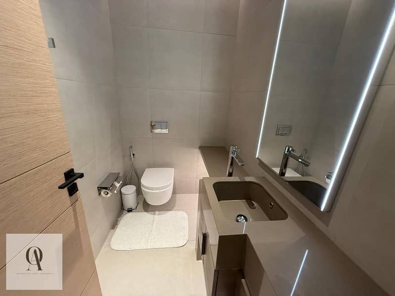 8 Bathroom 1. jpeg