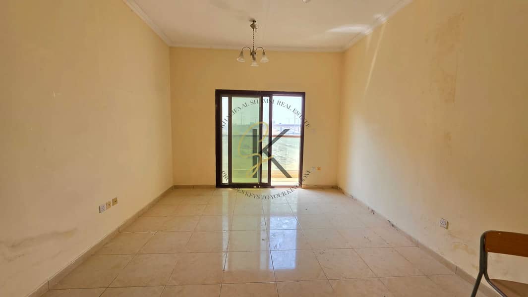 2 57277. jpg
