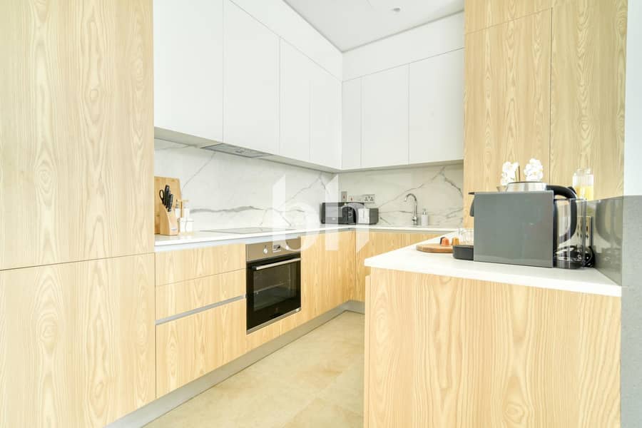 4 images image img