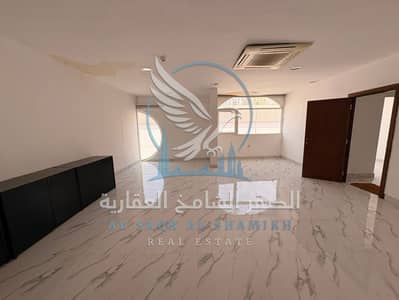 Office zum zur Miete in Industrial Area, Sharjah - WhatsApp Image 2026-07-29 at 2.00. 27 PM (1). jpeg Office zum zur Miete in Industrial Area, Sharjah - WhatsApp Image 2026-07-29 at 2.00. 27 PM (1). jpeg