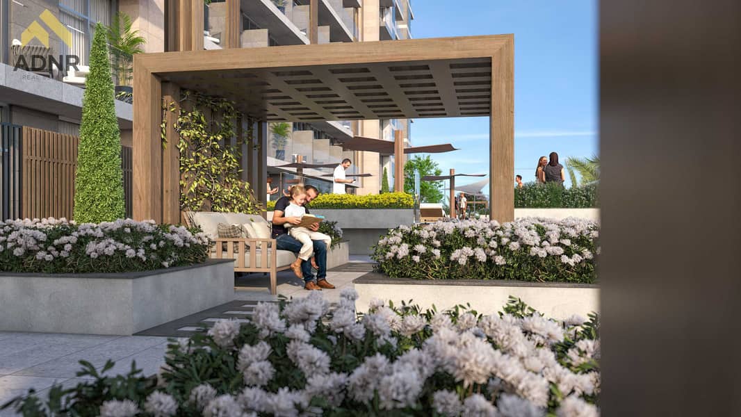 8 Pergola Close copy. jpg