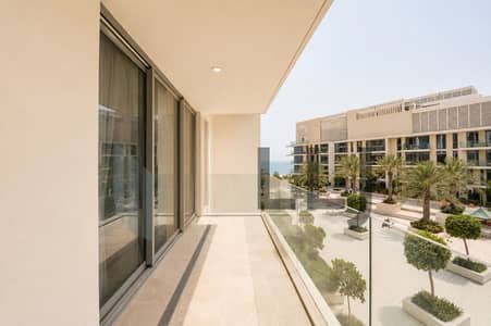 3 habitaciones Apartamento para en Alquiler en Saadiyat Island, Abu Dhabi - Balcony. jpg 3 habitaciones Apartamento para en Alquiler en Saadiyat Island, Abu Dhabi - Balcony. jpg