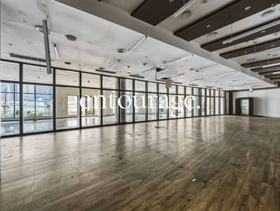 Shop for Sale in Dubai Marina, Dubai - Marina facing | 70KWs | Height ceilings Shop for Sale in Dubai Marina, Dubai - Marina facing | 70KWs | Height ceilings