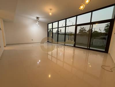 5 Schlafzimmer Townhouse zum zum Verkauf in DAMAC Hills 2 (Akoya by DAMAC), Dubai - WhatsApp Image 2025-11-04 at 17.44. 16. jpeg 5 Schlafzimmer Townhouse zum zum Verkauf in DAMAC Hills 2 (Akoya by DAMAC), Dubai - WhatsApp Image 2025-11-04 at 17.44. 16. jpeg