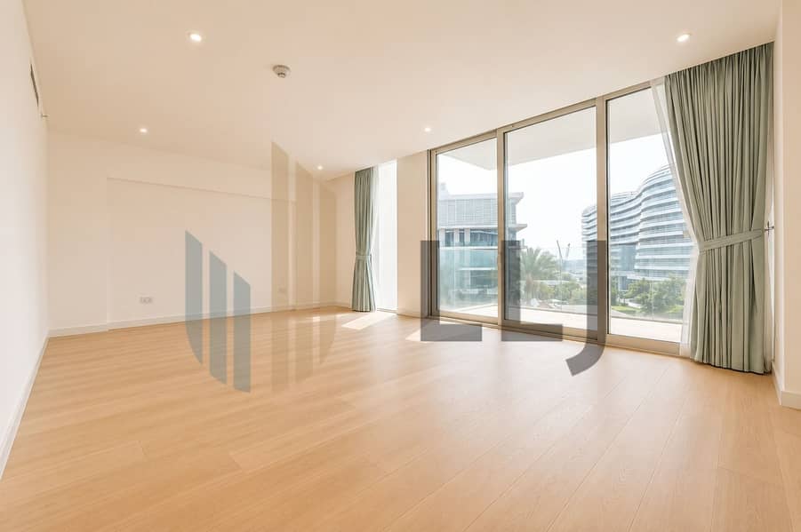 13 Master Bedroom . jpg