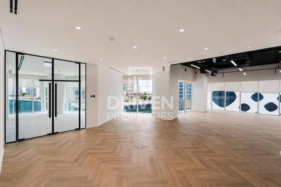 Premium Waterfront Office | Immediate Occupancy Premium Waterfront Office | Immediate Occupancy
