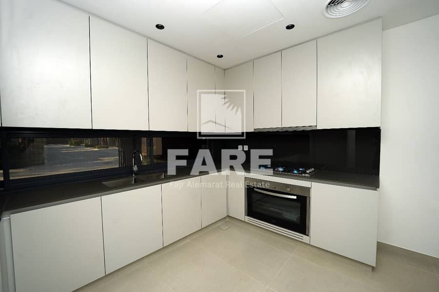 11 e413cbb6-8afd-403f-9240-8947a0241adb. jpg
