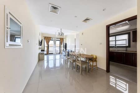 1 Bedroom Flat for Rent in Dubai Land Residence Complex (DLRC), Dubai - Vacant | Fully Furnished | Closed Kitchen