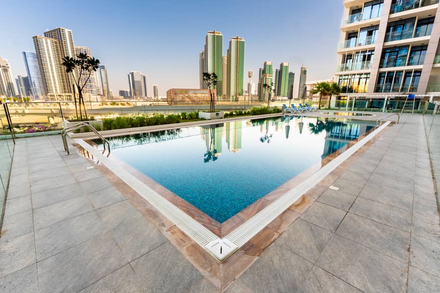 21 Swimming Pool 1. jpg