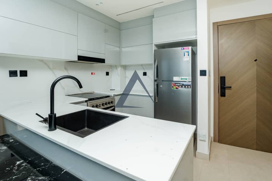 5 Property Image