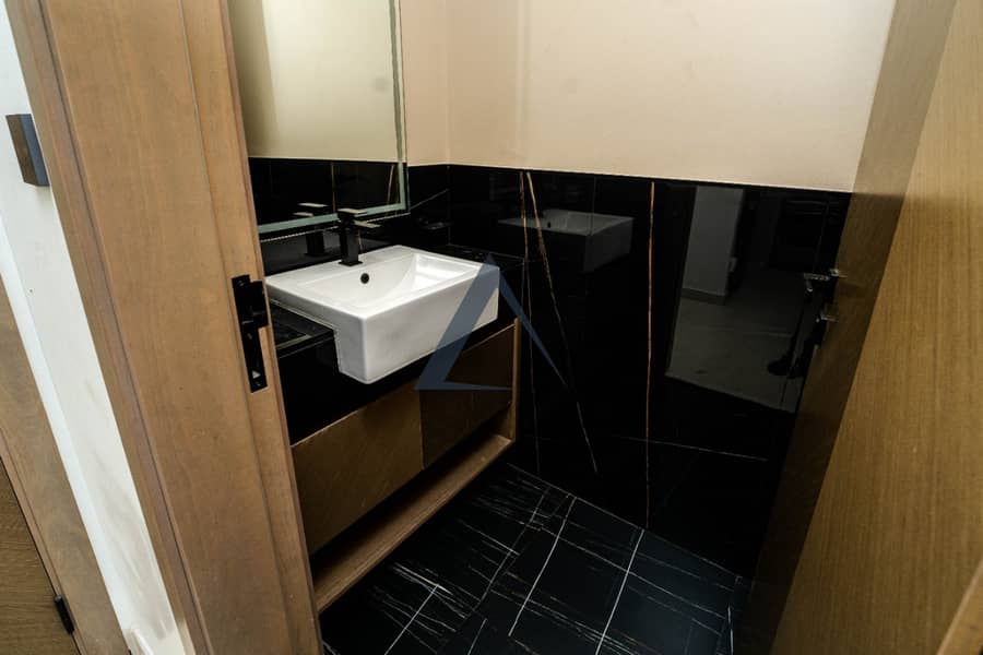 31 Property Image