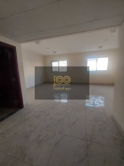 Office for Rent in Al Jurf, Ajman - bf5873b9-0ca0-4ffc-8755-0f94e137e4f3. jpeg Office for Rent in Al Jurf, Ajman - bf5873b9-0ca0-4ffc-8755-0f94e137e4f3. jpeg