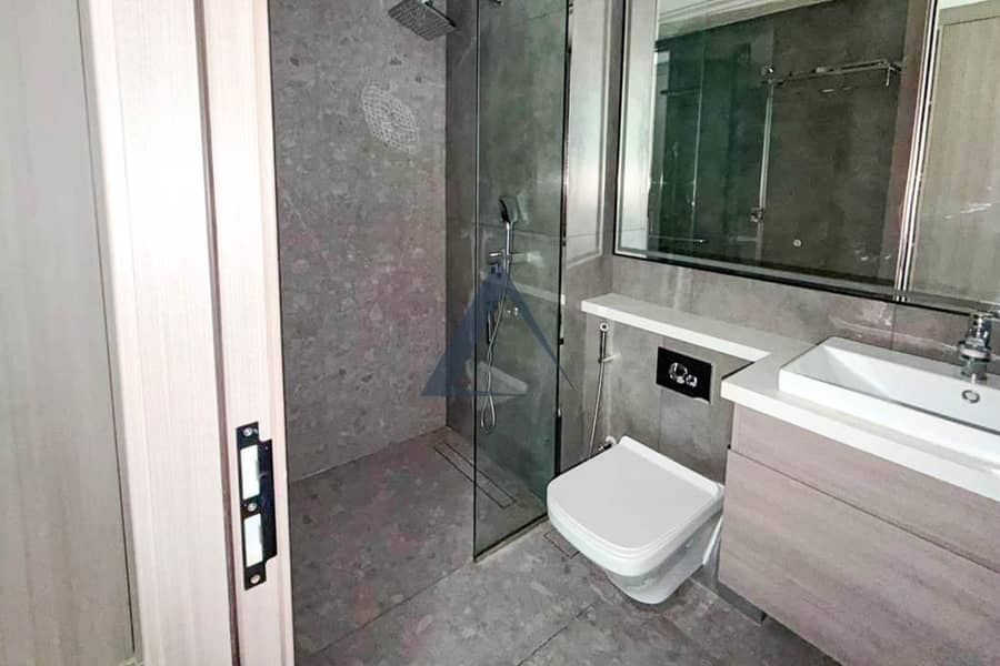 16 Property Image