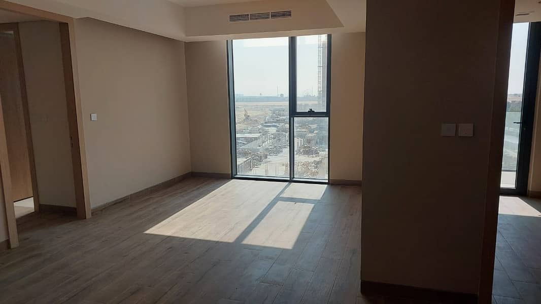 2 WhatsApp Image 2025-11-21 at 15.35. 05. jpeg