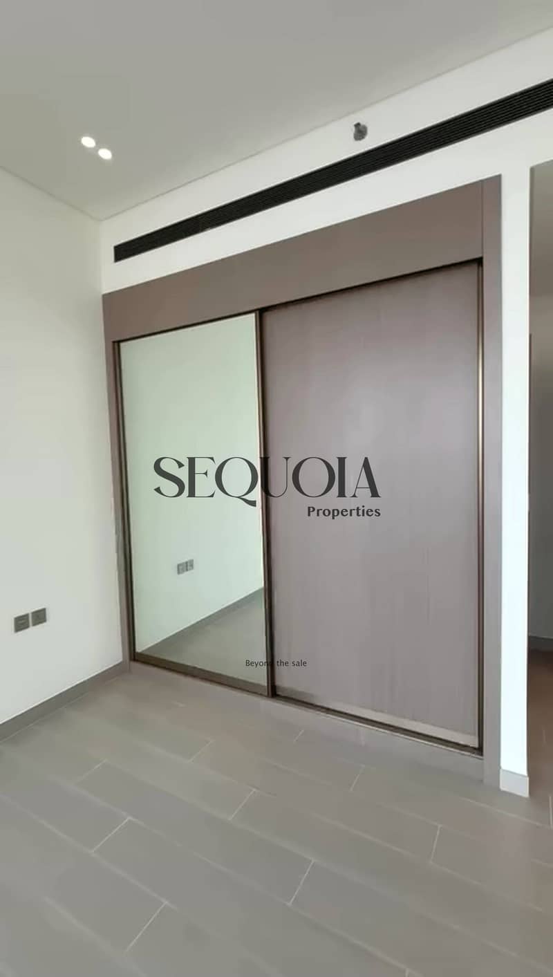 6 05_Bedroom_Built_in_Wardrobe. jpg