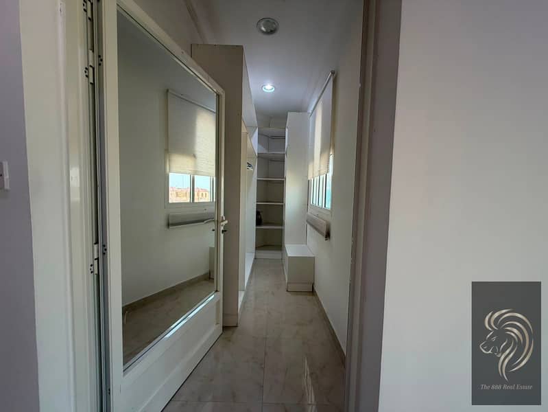 12 bd345def-6623-471a-bb0e-02e7e91185d7. jpg