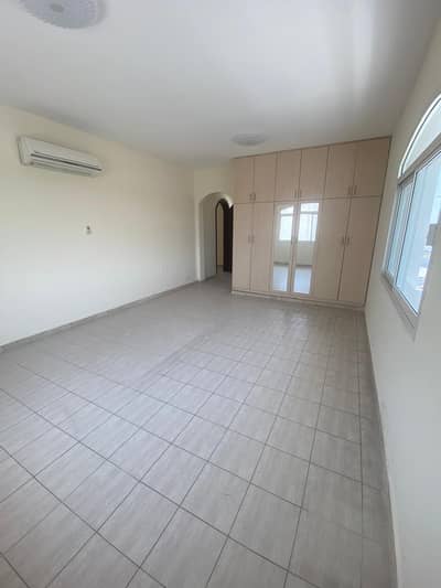 4 habitaciones Villa para en Alquiler en Al Azra, Sharjah - WhatsApp Image 2026-08-05 at 2.56. 53 PM (1). jpeg 4 habitaciones Villa para en Alquiler en Al Azra, Sharjah - WhatsApp Image 2026-08-05 at 2.56. 53 PM (1). jpeg