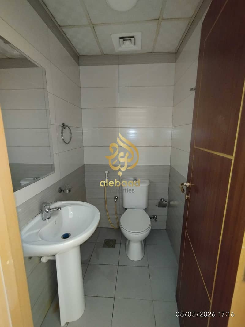 11 1000599585. jpg