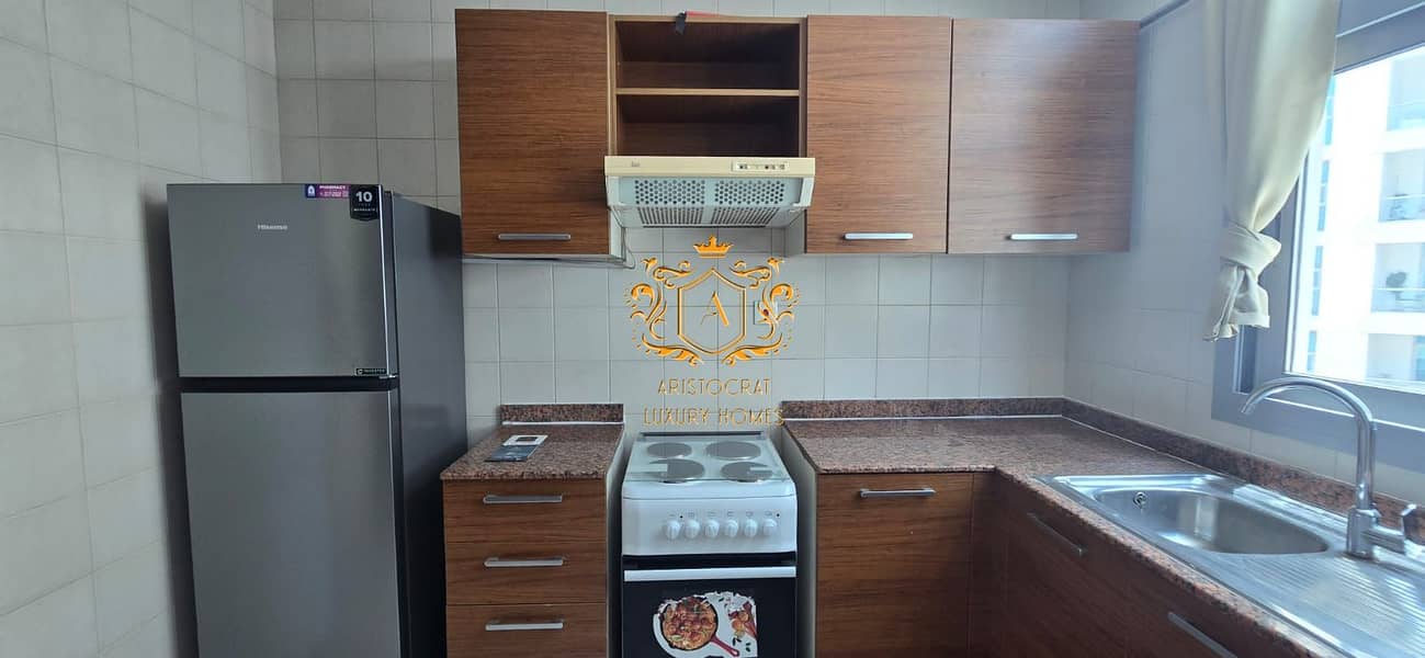 11 Kitchen 02. jpeg
