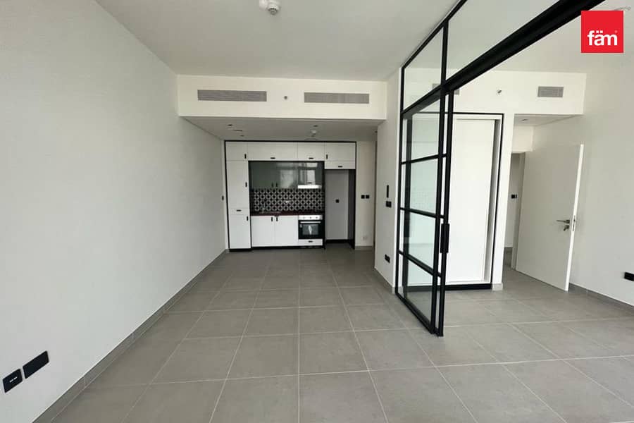 Amazing Amenities | Vacant End of September Amazing Amenities | Vacant End of September