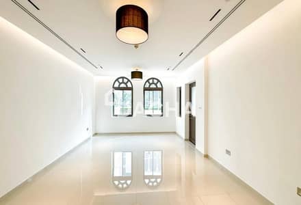 3 Bedroom Townhouse for Rent in Palm Jumeirah, Dubai - 3 Storey | Best Price | Large Layout 3 Bedroom Townhouse for Rent in Palm Jumeirah, Dubai - 3 Storey | Best Price | Large Layout