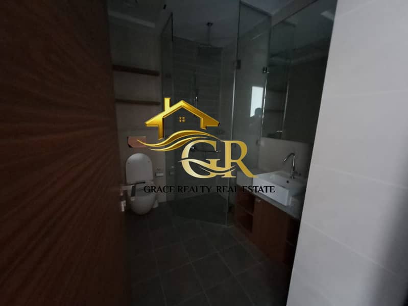 11 61dc2799-1a4e-49be-b376-7ba3bd27aa31. jpg