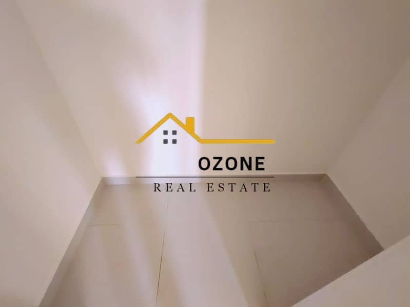14 1000157633. jpg