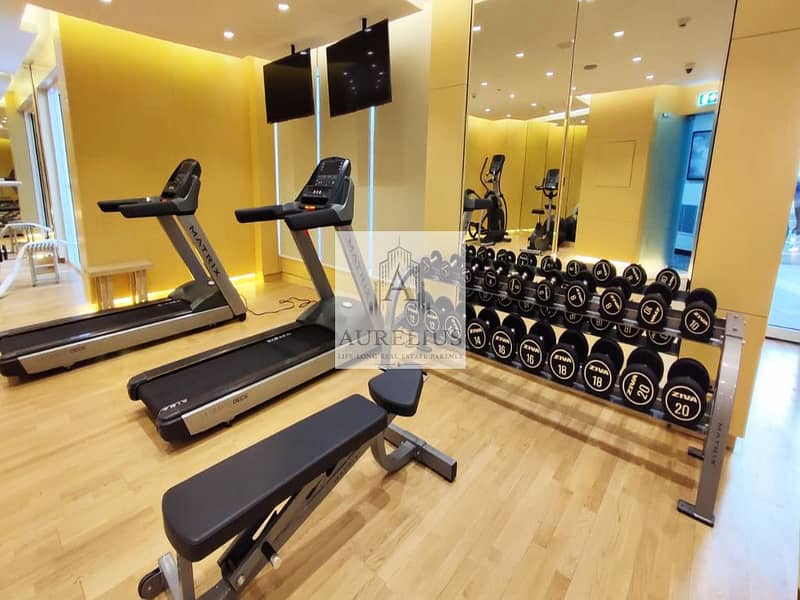 10 gym. jpg