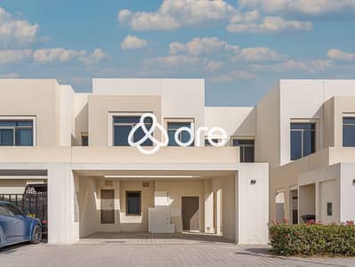 3 Camere Townhouse in vendita a Town Square, Dubai - 1. JPG