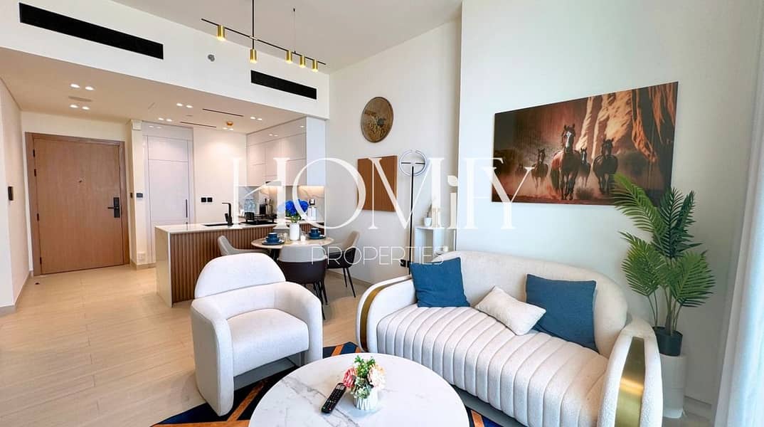 7 8b92a86a-fae5-4d9d-8996-2c772a1cd9d7. jpg