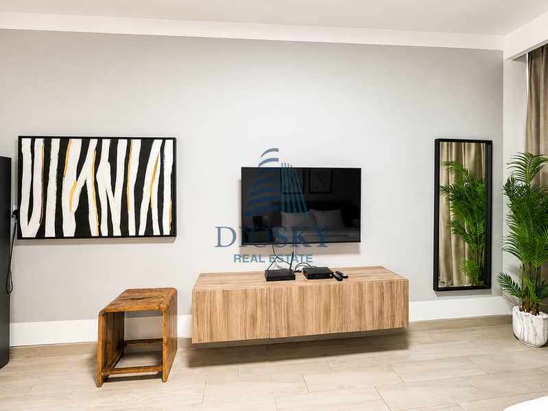 4 Image 4