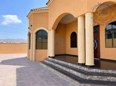 3 habitaciones Villa para en Alquiler en Masafi, Ras Al Khaimah - صورة الاعلان. png 3 habitaciones Villa para en Alquiler en Masafi, Ras Al Khaimah - صورة الاعلان. png