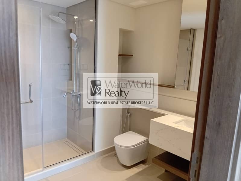 8 bathroom (1). jpeg